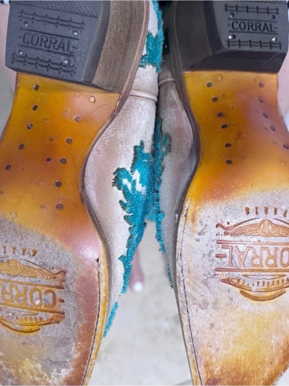 Corral White & Teal Western Heeled Boots - Picture 6 of 6